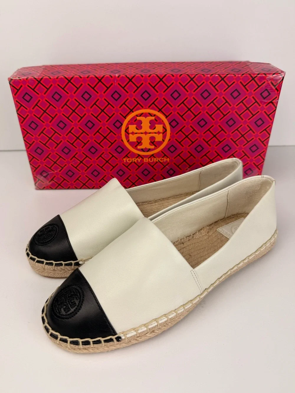 Tory Burch Colorblock Flat Espadrille Nappa Leather Shoes New Ivory/Black 5.5